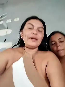 Horny-Mommy-Dirty online show from 24, 9, 2025