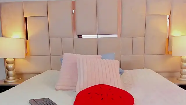 Ariana Lu online show from 30, 1, 2025