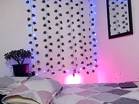 hotlatin92 online show from 30, 12, 2024