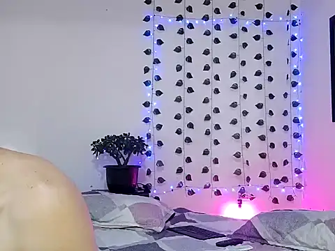 hotlatin92 online show from 30, 12, 2024