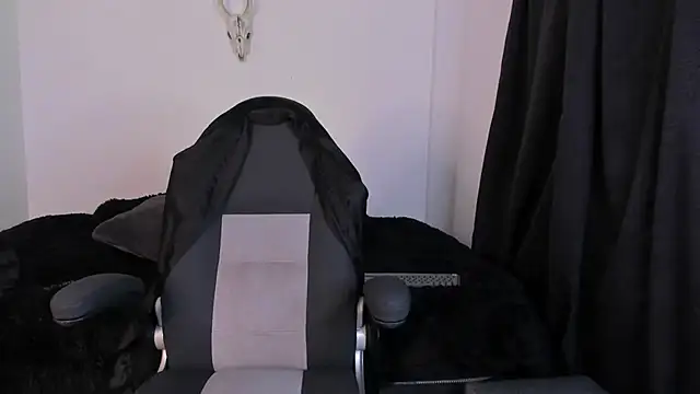 Aliz01 online show from 1, 11, 2025