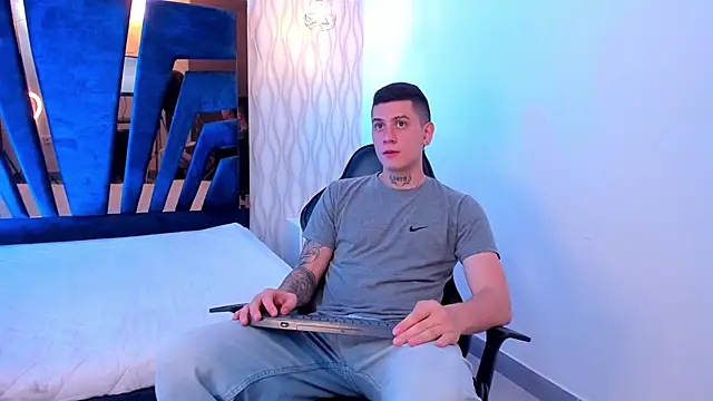 Yeiko Romero  online show from 12, 3, 2025