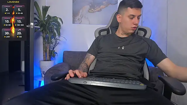 Yeiko Romero  online show from 9, 10, 2025