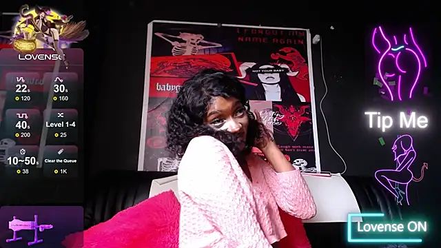 TIFFANYYSTAR online show from 8, 3, 2025