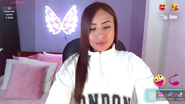 Snapshot of Paulina_627 chatting on 19, 3, 2025 Paulina 627 online show from 19, 3, 2025