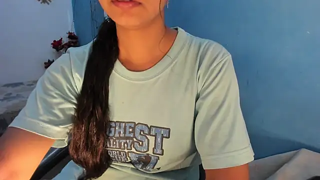 aarjulove online show from 12, 4, 2026