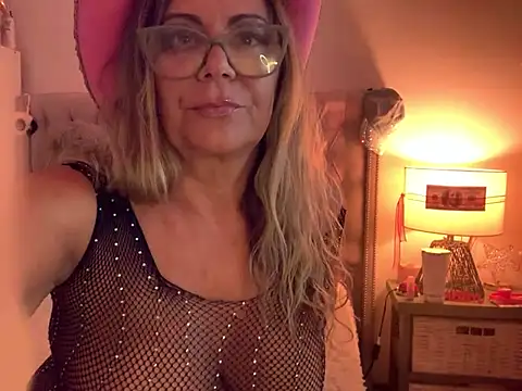 lolavalecuatro online show from 31, 1, 2025