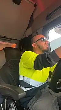 donnuozfutura online show from 31, 12, 2024