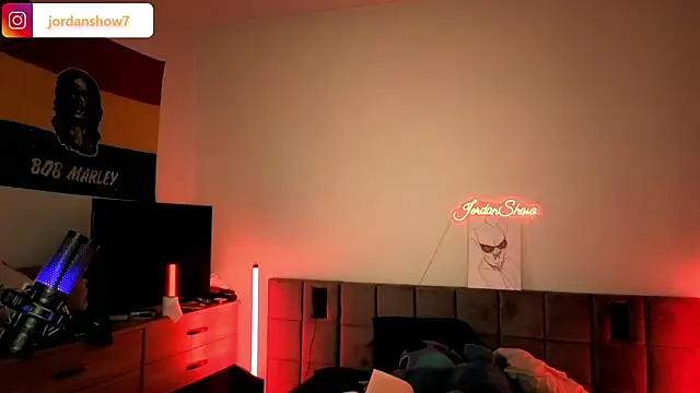 Snapshot of JordanShow chatting on 18, 12, 2025 JordanShow online show from 18, 12, 2025