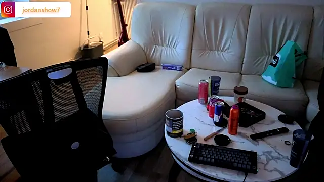 Snapshot of JordanShow chatting on 23, 12, 2025 JordanShow online show from 23, 12, 2025