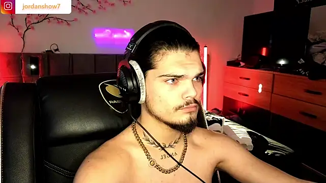 Snapshot of JordanShow chatting on 11, 2, 2026 JordanShow online show from 11, 2, 2026