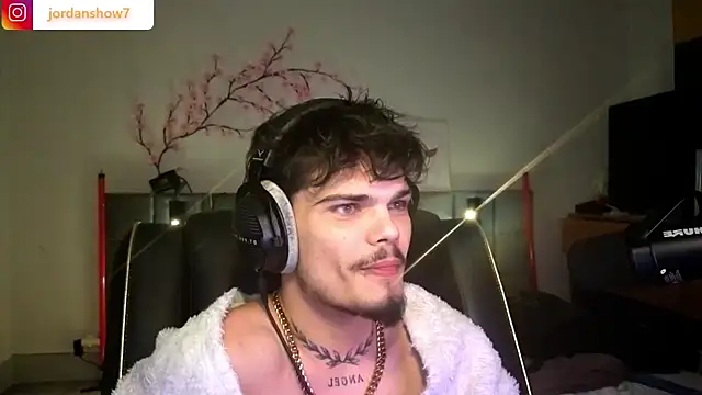 Snapshot of JordanShow chatting on 1, 3, 2026 JordanShow online show from 1, 3, 2026