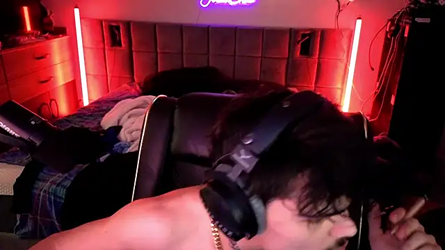 Snapshot of JordanShow chatting on 2, 4, 2026 JordanShow online show from 2, 4, 2026