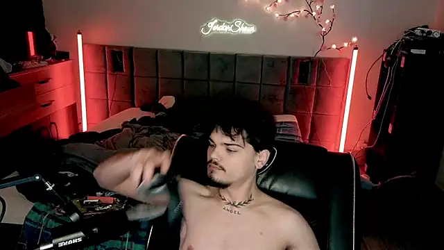 Snapshot of JordanShow chatting on 7, 4, 2026 JordanShow online show from 7, 4, 2026