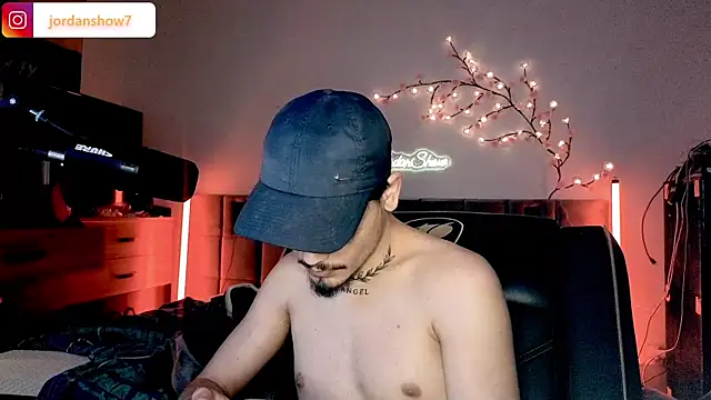 Snapshot of JordanShow chatting on 9, 4, 2026 JordanShow online show from 9, 4, 2026