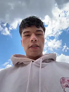 Logan smith1 online show from 14, 10, 2025