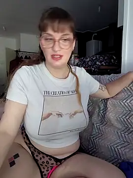 Snapshot of PrincesseMalicia chatting on 28, 5, 2026 PrincesseMalicia online show from 28, 5, 2026