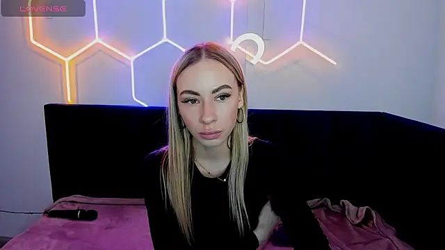 Diana Garrett online show from 8, 2, 2025