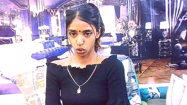 IndianSexySlender online show from 3, 11, 2025