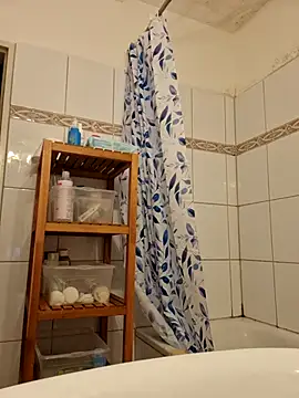 Josephine LIVE online show from 2, 12, 2025