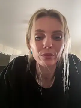 Snapshot of Liya_my chatting on 28, 4, 2026 Liya my online show from 28, 4, 2026