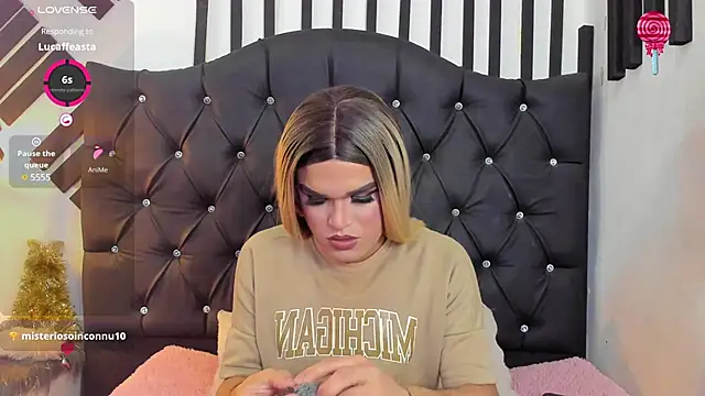 AllisonsweetZ online show from 5, 2, 2025