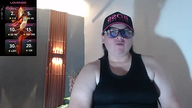 Snapshot of katty_femdom chatting on 4, 10, 2025 katty femdom online show from 4, 10, 2025