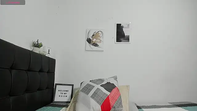 RoddyRich11 online show from 17, 1, 2025