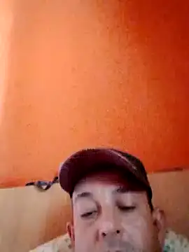 Fabiocapao01 online show from 22, 1, 2025