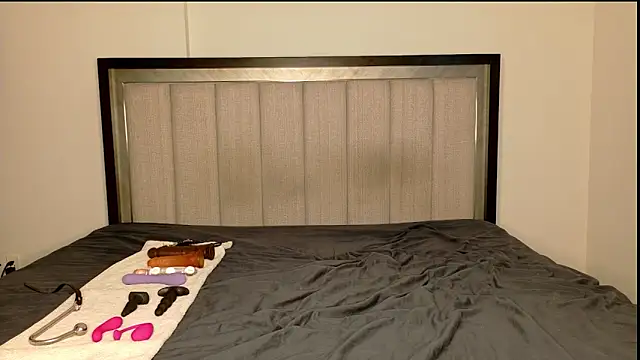 misscatxo online show from 10, 1, 2025