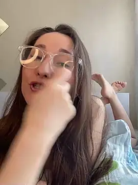 cutte dora online show from 17, 3, 2025