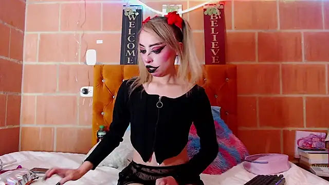 Yennastone online show from 8, 9, 2025