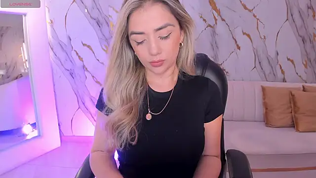 ChloePreston  online show from 11, 2, 2026