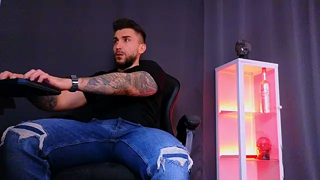 MightyAaron66 online show from 2, 3, 2025