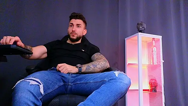 MightyAaron66 online show from 3, 3, 2025