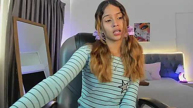 Snapshot of Tamy_edwards chatting on 9, 9, 2025 Tamy edwards online show from 9, 9, 2025
