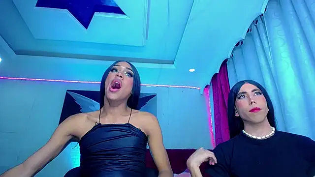 NahomiCamper online show from 26, 10, 2025