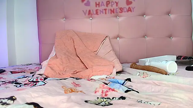 kata hazel online show from 25, 1, 2025