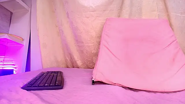 kata hazel online show from 30, 1, 2025