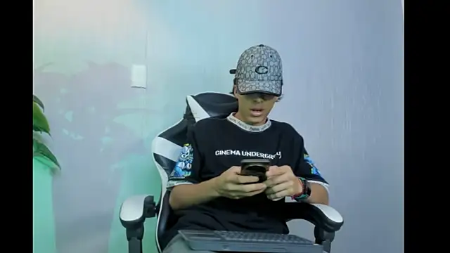 HeellBoy  online show from 26, 11, 2025