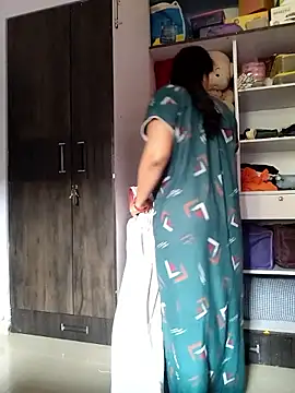 samitasharma online show from 4, 11, 2025