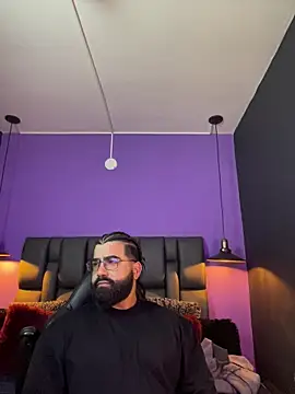 Lyon vach online show from 18, 11, 2025