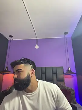 Snapshot of Lyon_vach chatting on 2, 2, 2026 Lyon vach online show from 2, 2, 2026