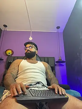 Snapshot of Lyon_vach chatting on 15, 2, 2026 Lyon vach online show from 15, 2, 2026