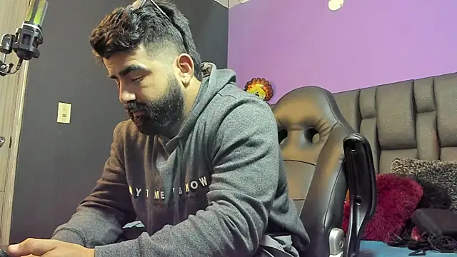 Snapshot of Lyon_vach chatting on 18, 2, 2026 Lyon vach online show from 18, 2, 2026