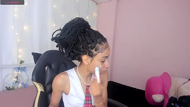 Snapshot of Abigail_Wilson_ chatting on 21, 12, 2024 Abigail Wilson online show from 21, 12, 2024