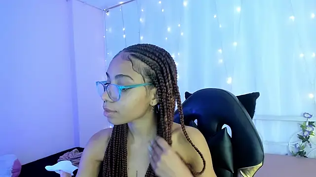 Snapshot of Abigail_Wilson_ chatting on 6, 1, 2025 Abigail Wilson online show from 6, 1, 2025