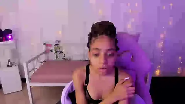 Snapshot of Abigail_Wilson_ chatting on 17, 2, 2025 Abigail Wilson online show from 17, 2, 2025