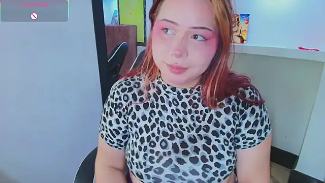 Snapshot of sweet_Melody_xx chatting on 4, 10, 2025 sweet Melody xx online show from 4, 10, 2025
