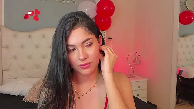 Mia Elowen online show from 15, 2, 2025